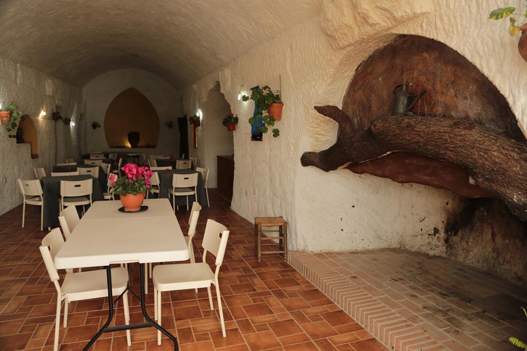 Penzion Cuevas La Chumbera Benalúa de Guadix Exteriér fotografie